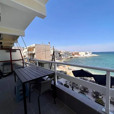 Beach Retreat In Town Corinto Esterno foto
